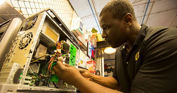Disabled Black Entrepreneur Celebrates 25 Years of Bridging Detroit’s Digital Divide